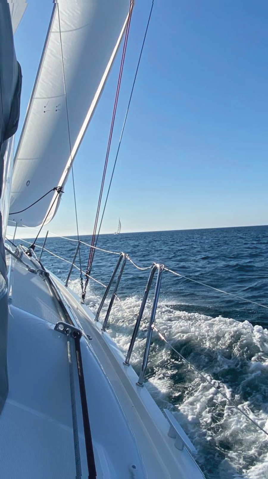 Iles en Voile - Croisieres avec Skipper iles du Morbihan - Visuel Bateau Navigation
