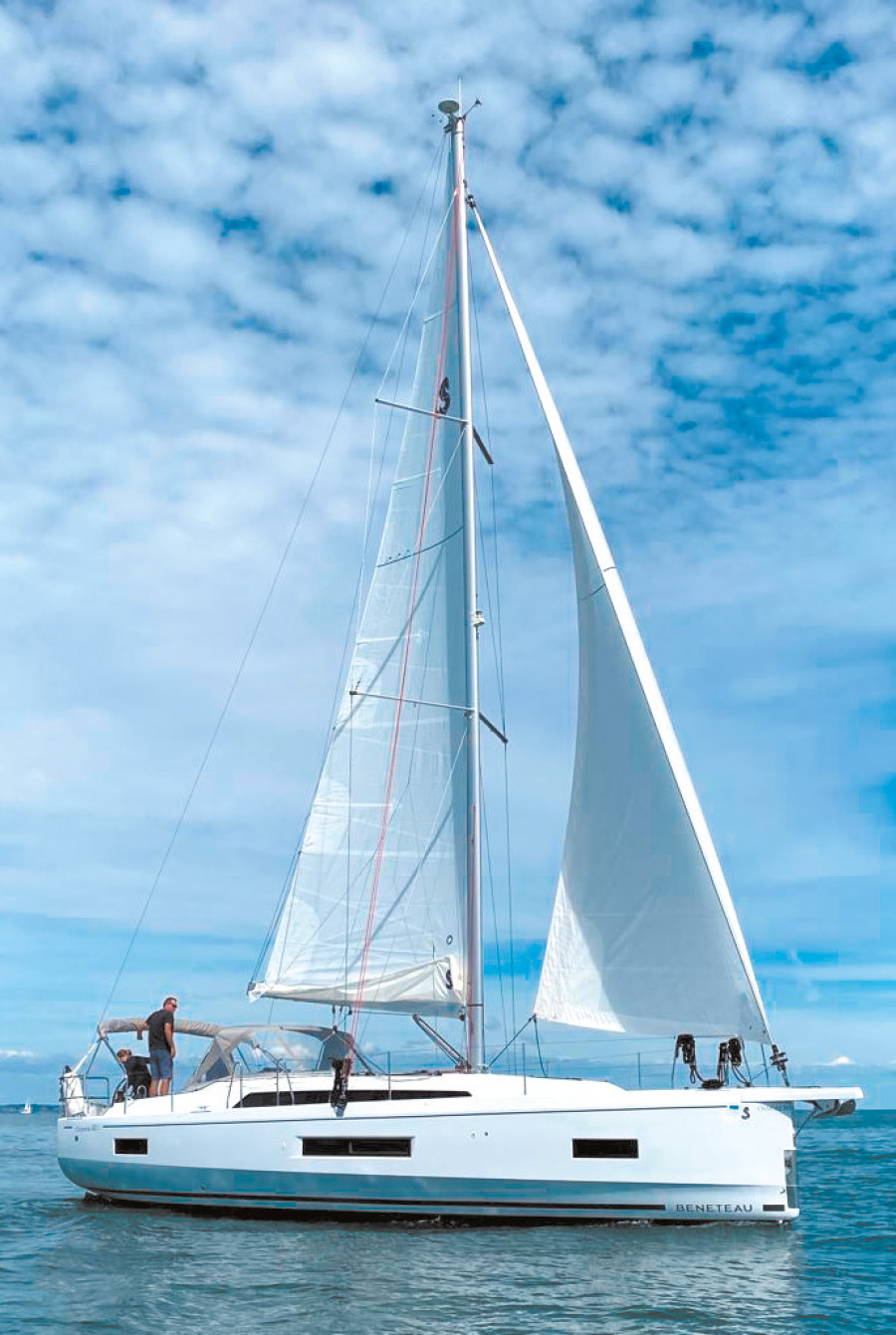 Iles en Voile - Croisieres avec Skipper iles du Morbihan - Visuel Bateau profil